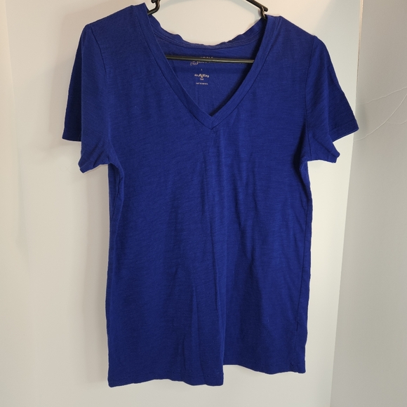 Tops - Arizona Junior's Tee Size Large No Stains No Tears
